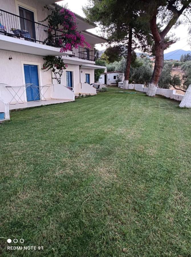 Villa Galaxídhion Exteriér fotografie